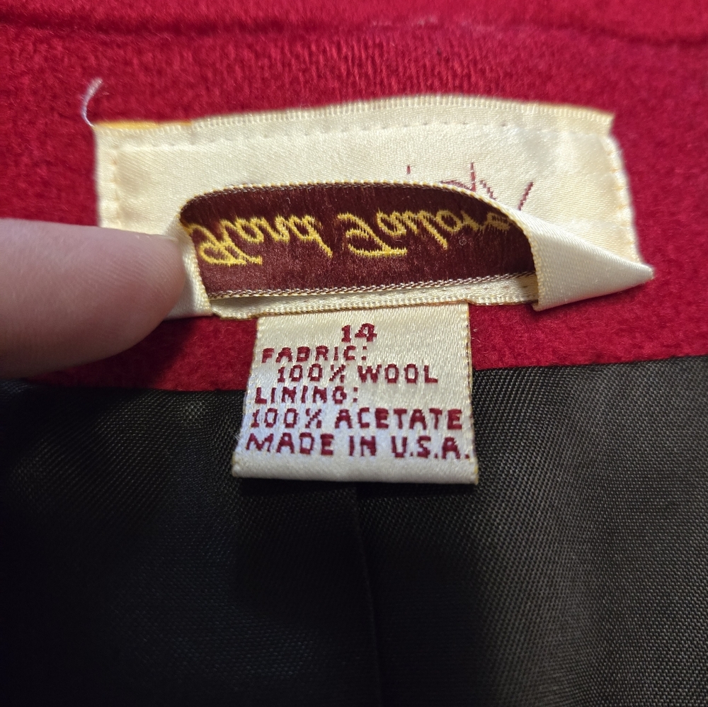 Elegant Red Women's Coat - Picture 7 of 12